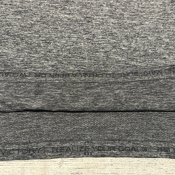 🍋Mens original Vent Tech tee with 3 bar sizing PTP approx 19”🍋 - Picture 8 of 13